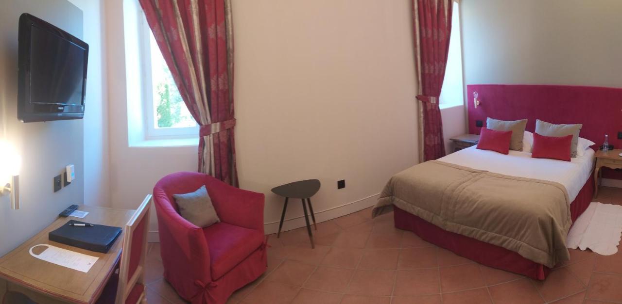 Chateau Et Golf De Taulane La Martre Εξωτερικό φωτογραφία