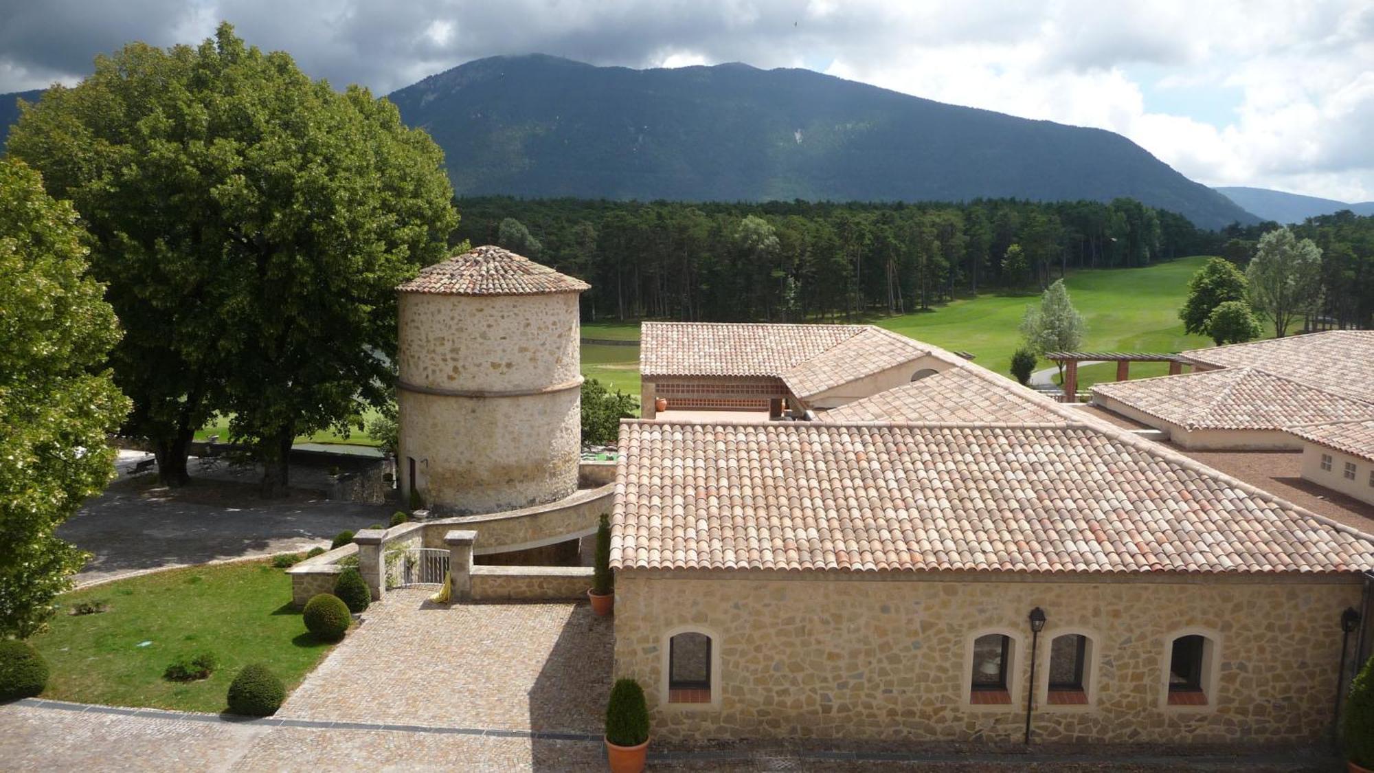 Chateau Et Golf De Taulane La Martre Εξωτερικό φωτογραφία