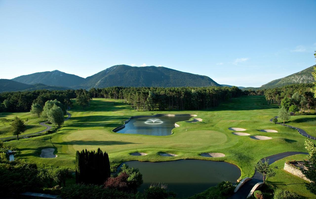 Chateau Et Golf De Taulane La Martre Δωμάτιο φωτογραφία
